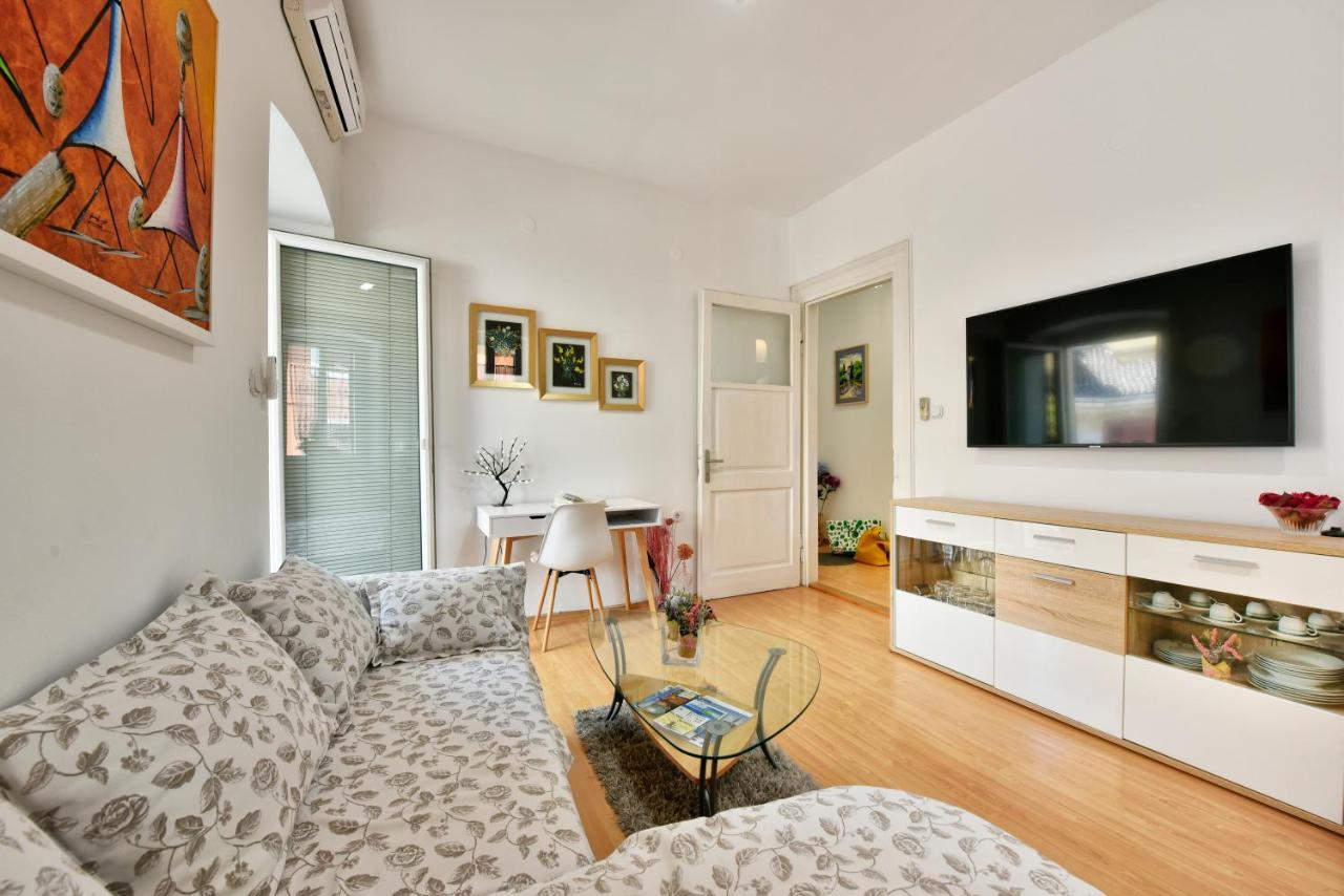 Premium Apartment Aria Poreč Buitenkant foto