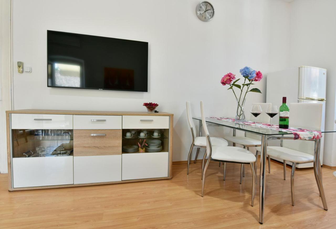Premium Apartment Aria Poreč Buitenkant foto