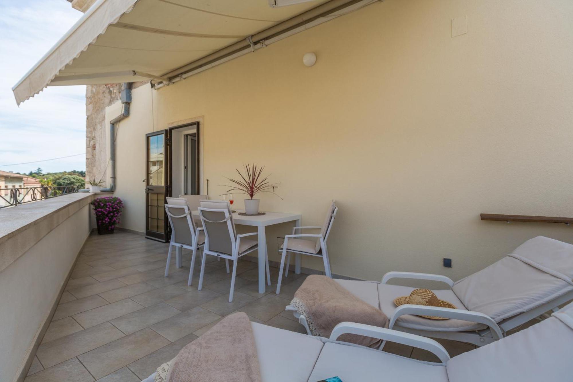 Premium Apartment Aria Poreč Buitenkant foto