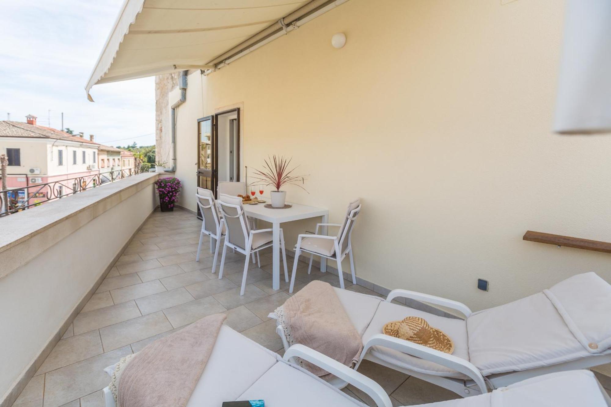 Premium Apartment Aria Poreč Buitenkant foto