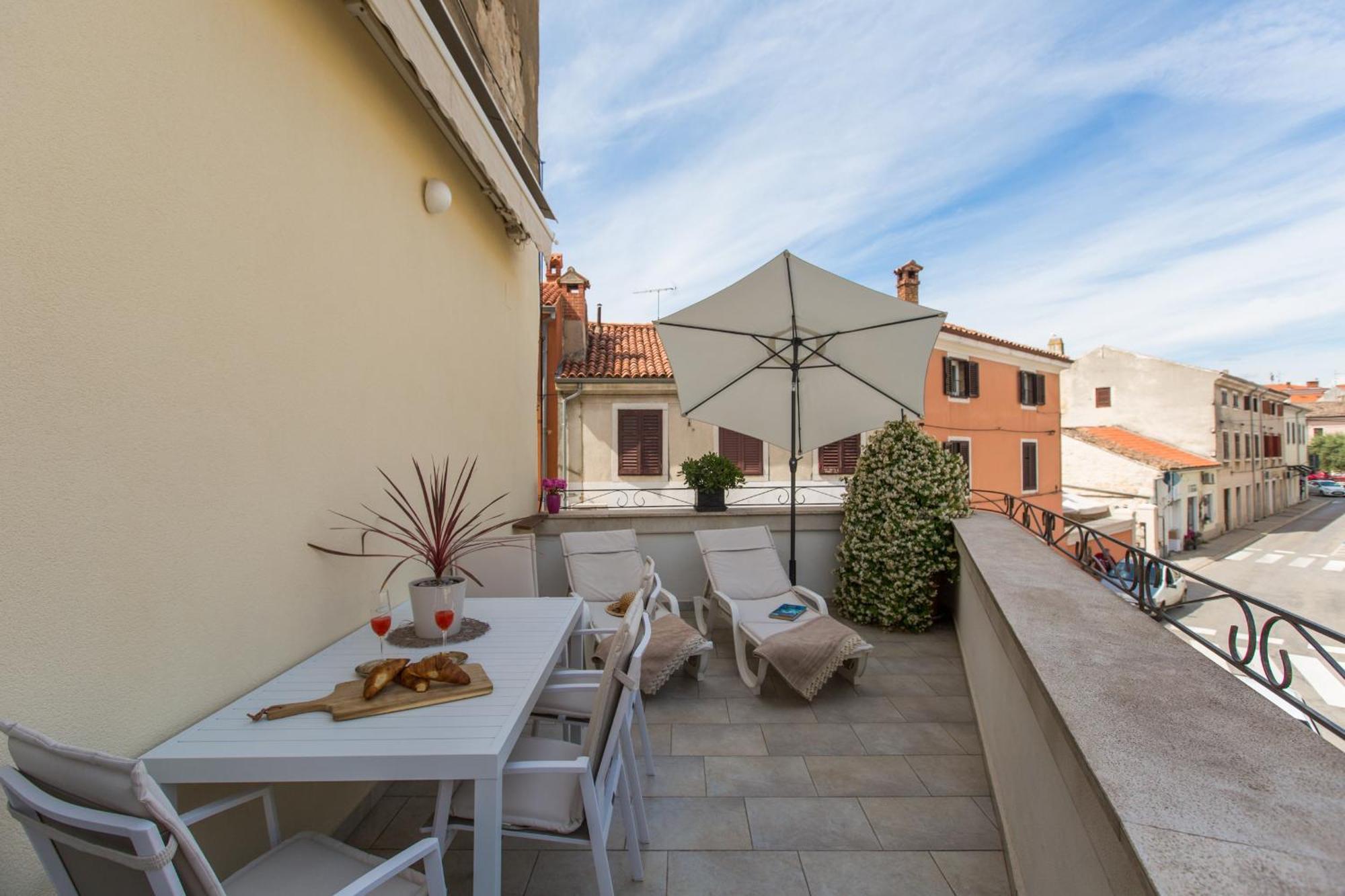 Premium Apartment Aria Poreč Buitenkant foto